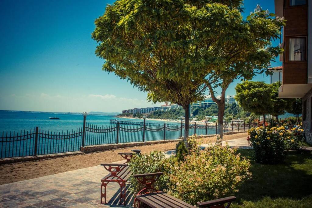 Messambria Fort Beach - Premium Apartments Burgas-provinsen Eksteriør bilde